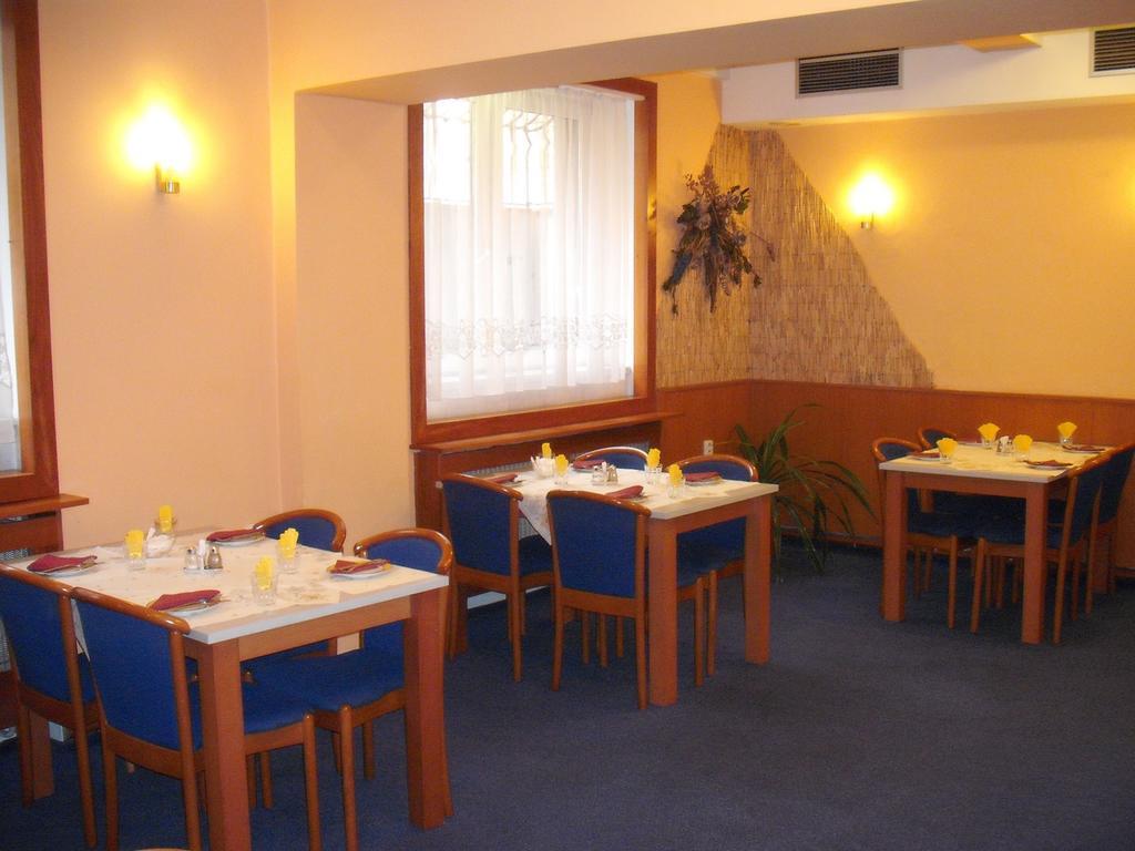 Hotel Forman Mladá Boleslav Exterior photo